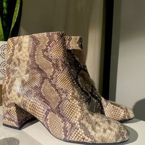 Chinese Laundry Snakeskin Booties Size 10